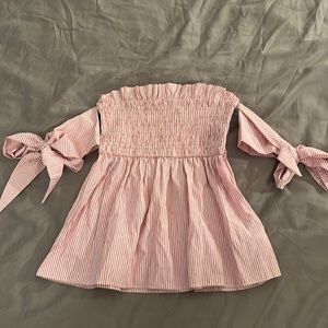 Pretty, pink off-shoulder sleeves top